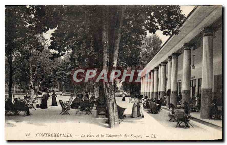 CPA Contrexeville Le Parc et le Colonnade des Sources