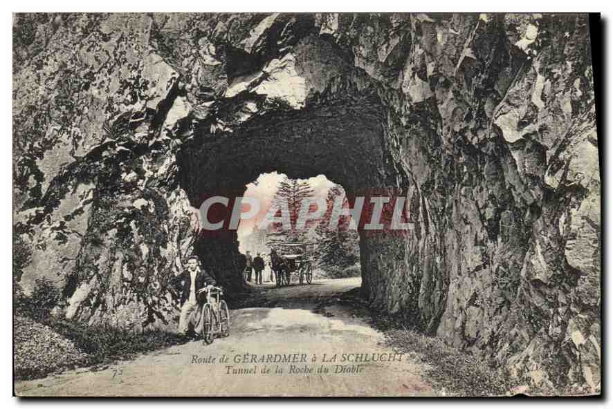 CPA Gerardmer a la Schlucht Tunnel de la Roche du Diable