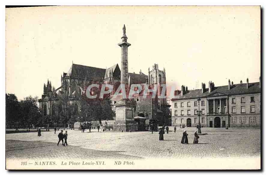 CPA Nantes La Place Louis XVI