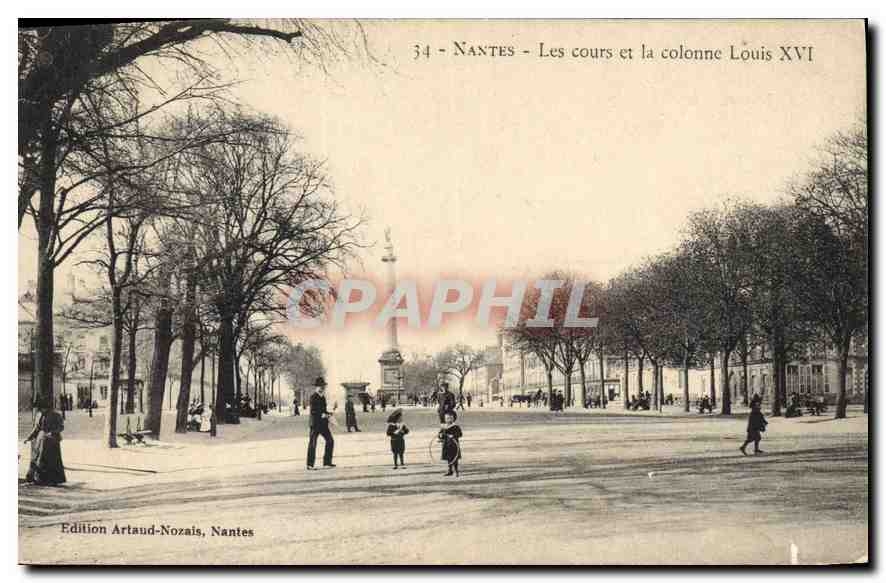 CPA Nantes Les Cours et la colonne Louis XVI
