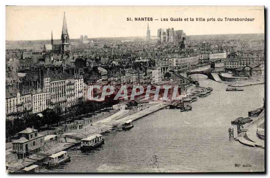 CPA Nantes Les Quais et la Ville pris du transbordeur