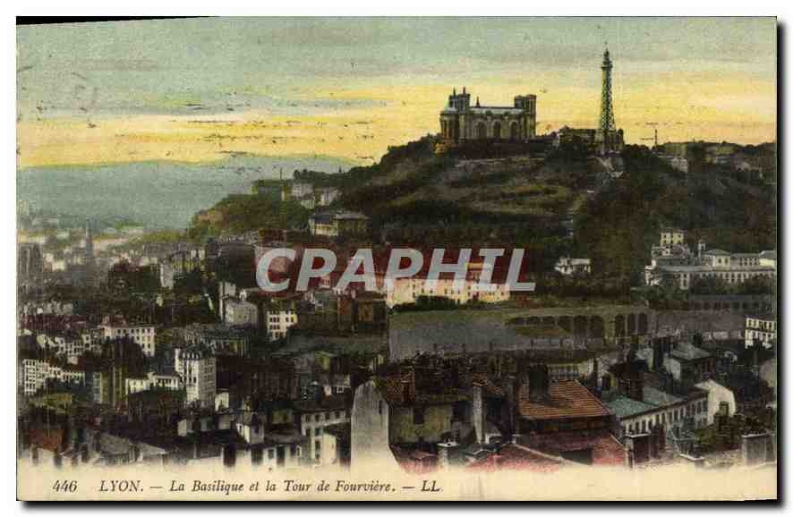 CPA Lyon La Basilique et la Tour de Fourviere