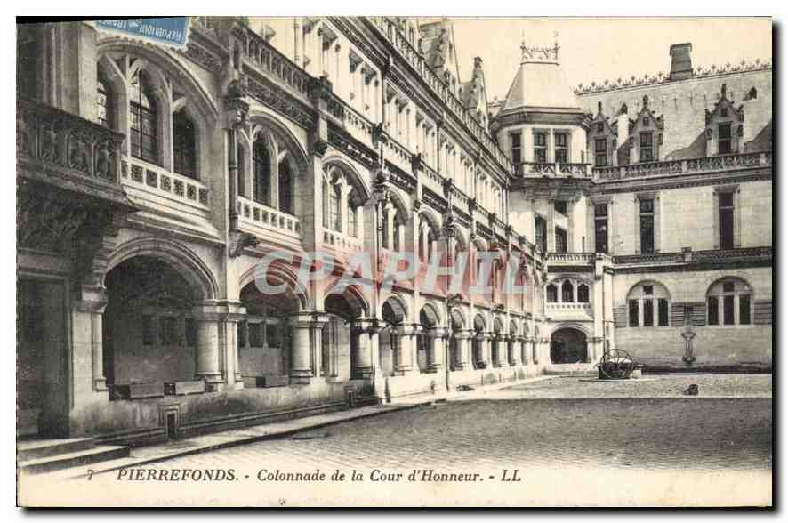 CPA Pierrefonds Colonnade de la Cour d'Honneur