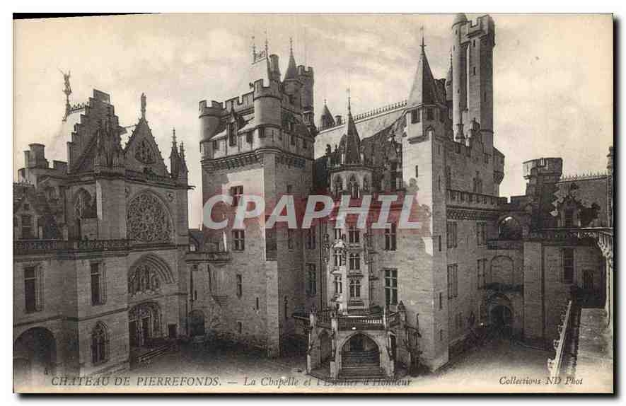 CPA Chateau de Pierrefonds La Chapelle et l'Escalier