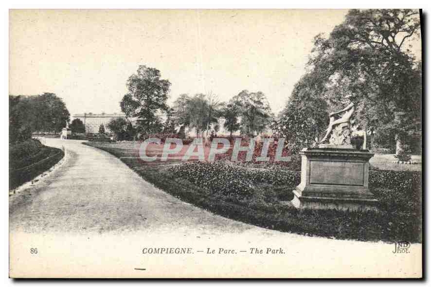 CPA Compiegne Le Parc
