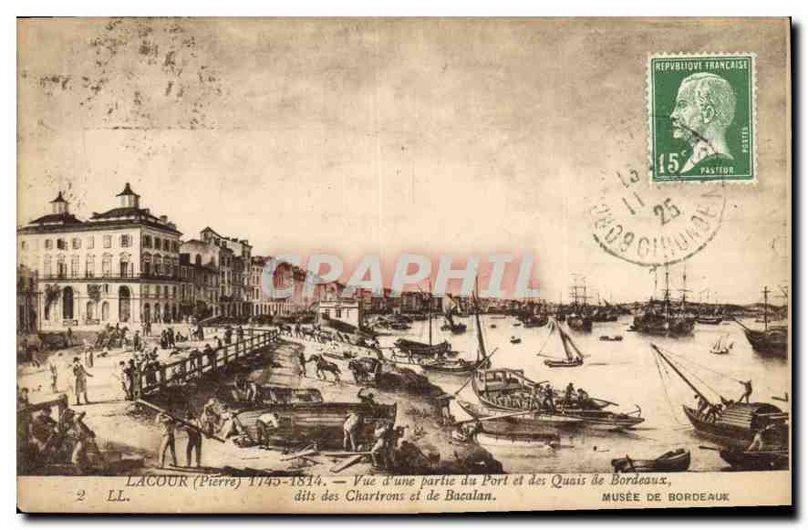 CPA Bordeaux Lacour (Pierre) Vue d'une partie du Port et des Quais de Bordeaux