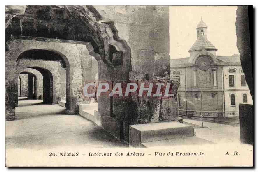 CPA Nimes Interieur des Arenes Vue du Promenoir