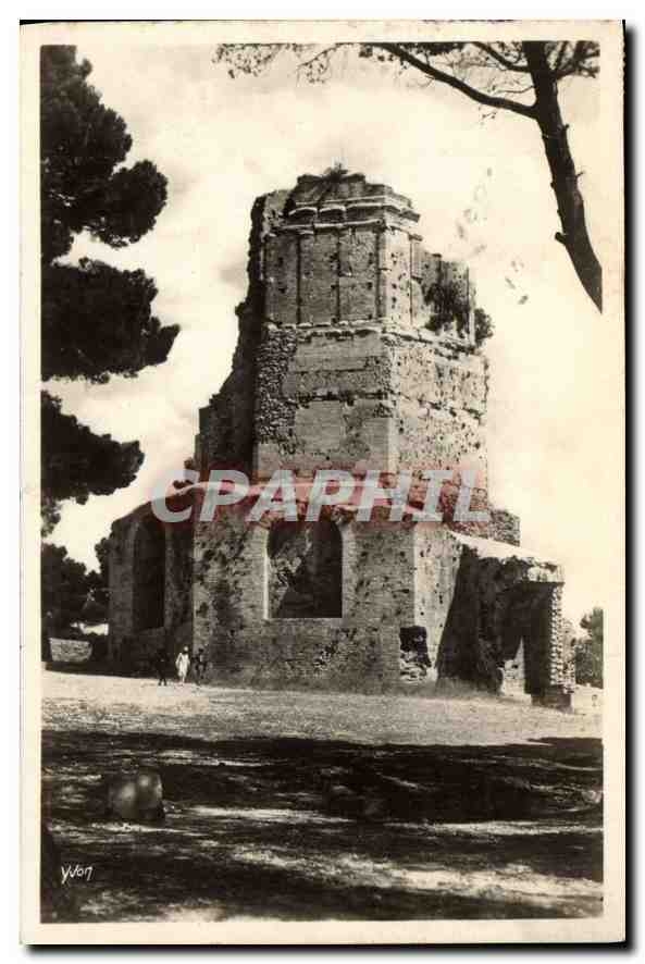 CPA Nimes (Gard) La Tour Magne