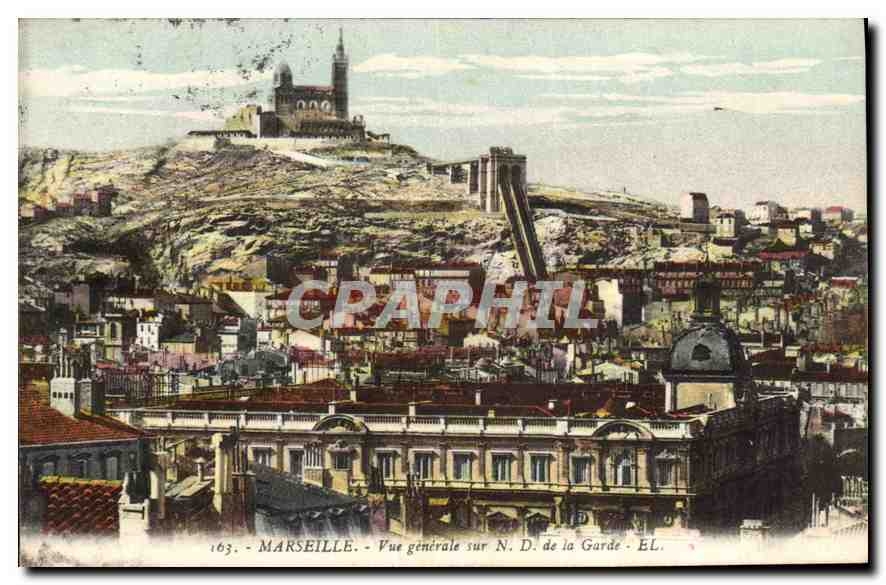 CPA Marseille vue generale sur N D de la Garde