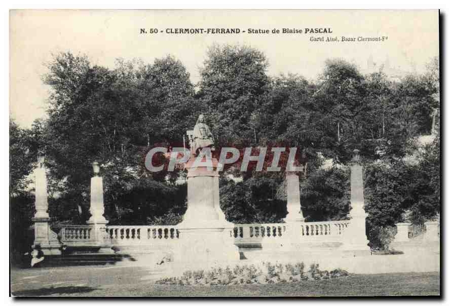 CPA Clermont Ferrand Statue de Blaise Pascal 