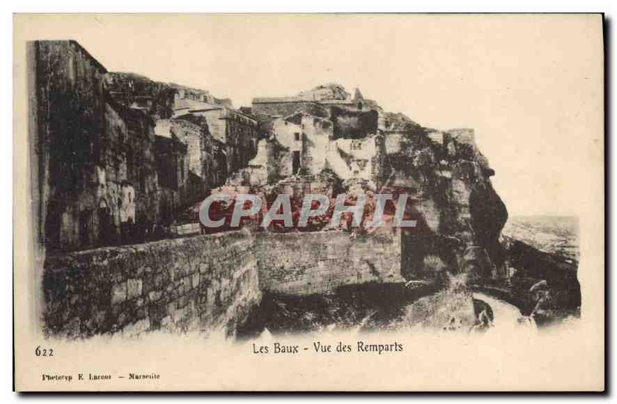CPA Les Baux Vue des Remparts 