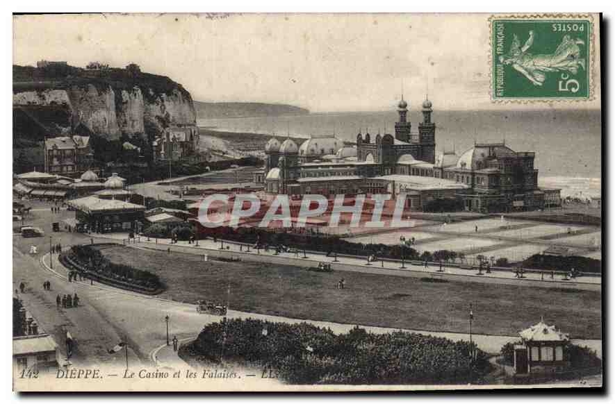 CPA Dieppe Le Casino et les Falaises 