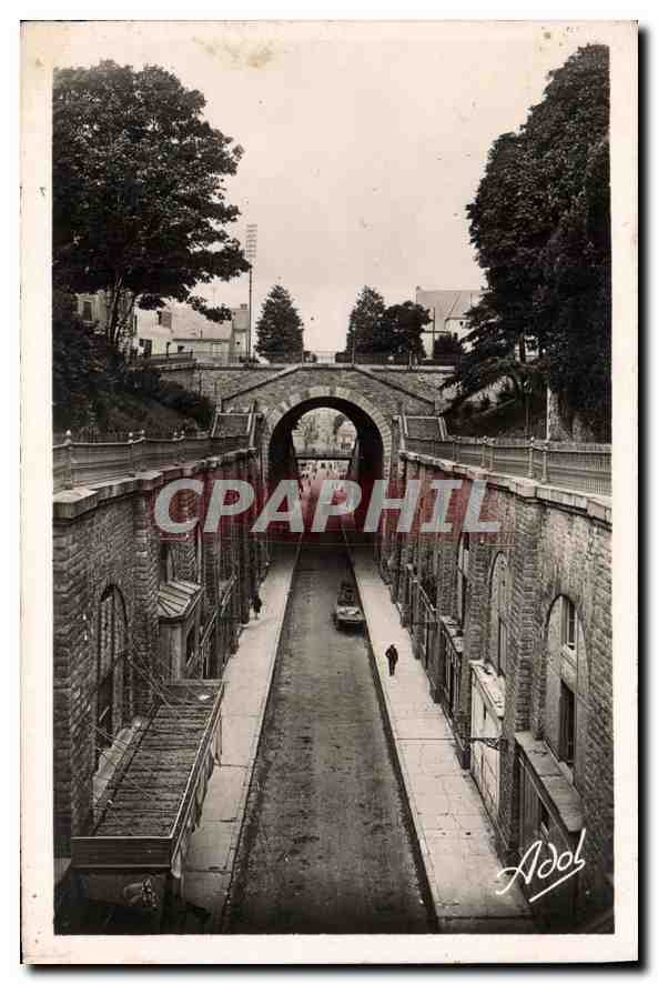 CPA Le Mans Le Tunnel Partie Centrale Construit en 1878