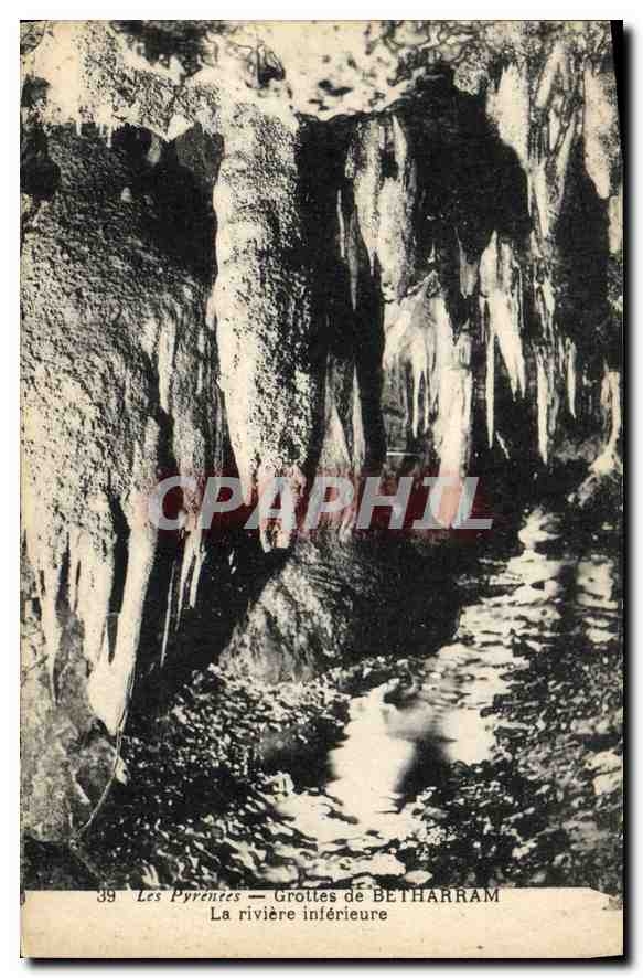 CPA Les Pyrenees Grottes de Betharram La riviere interieure