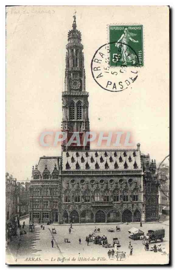 CPA Arras Le Beffroi de l'Hotel de Ville 