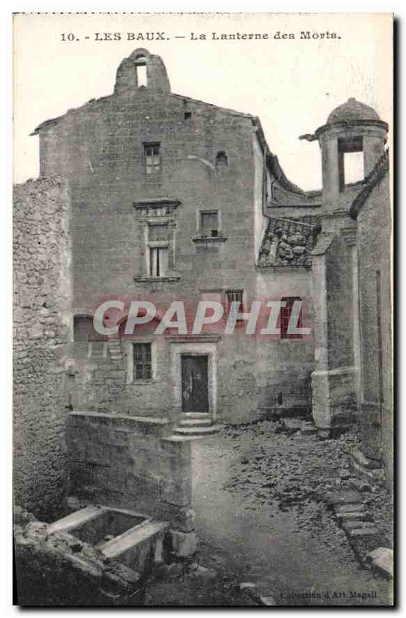 CPA Les Baux La Lanterne des Morts