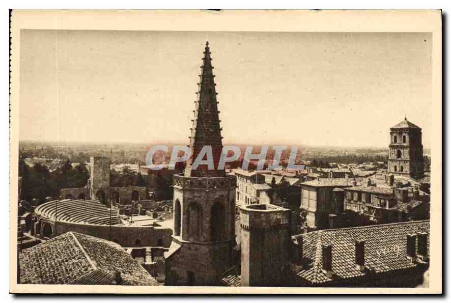 CPA Arles Bouches du Rhone Panorama Antique