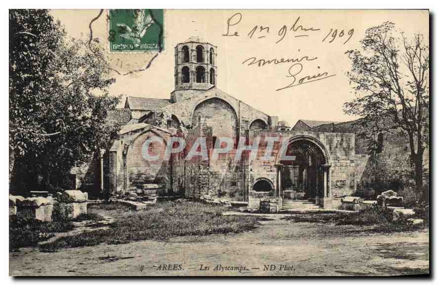 CPA Arles Les Alyscamps 