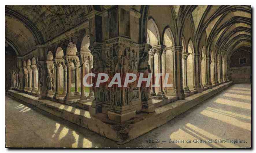 CPA Arles Galeries du Cloitre de Saint Trophime 