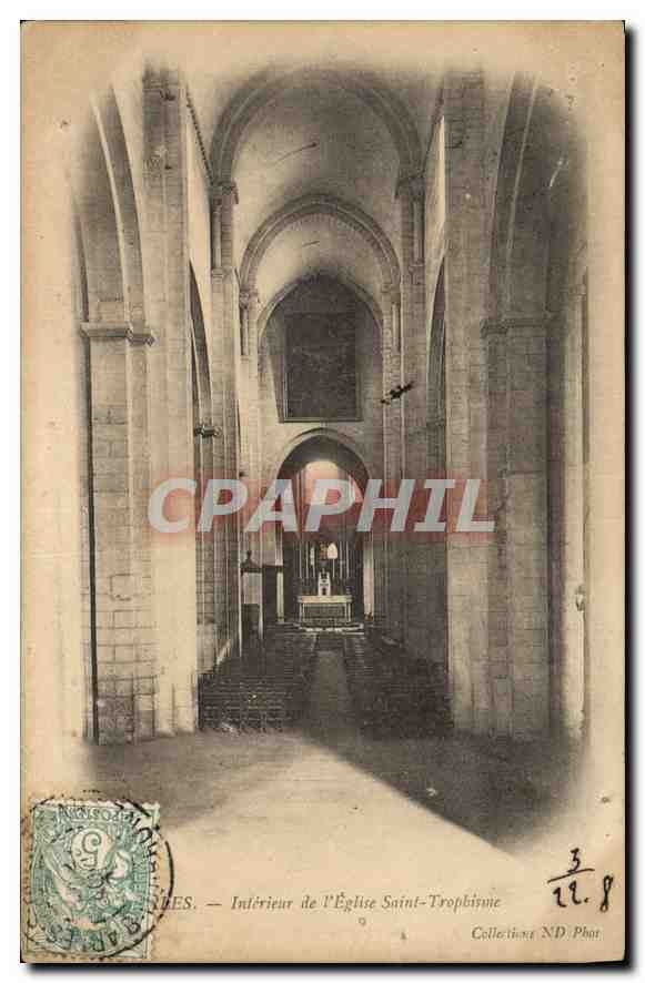 CPA Arles Interieur de l'Eglise Saint Trophime 