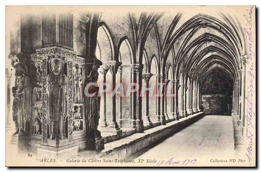 CPA Arles Galerie du Cloitre Saint Trophime XI siecle 