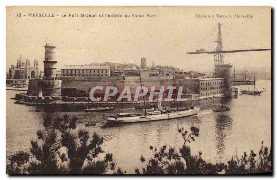 CPA Marseilles Le Fort St Jean et l'Entree du Vieux Port 