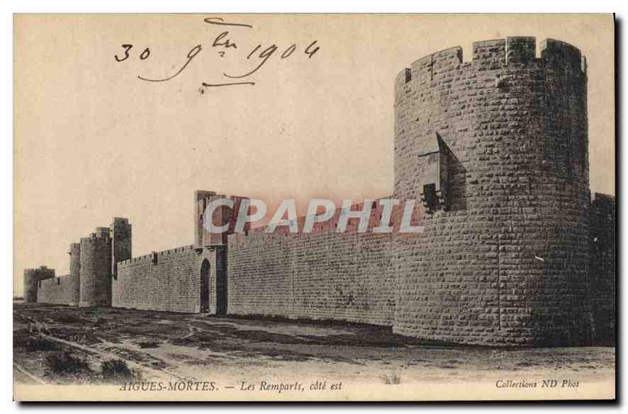 CPA Aigues Mortes Les Remparts cote est