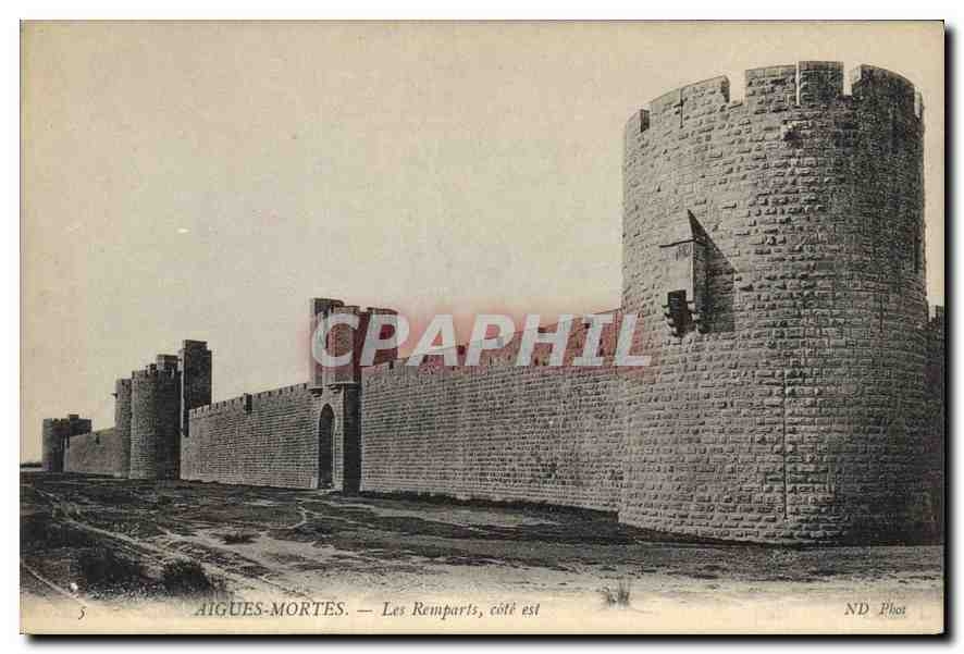CPA Aigues Mortes Les Remparts cote est