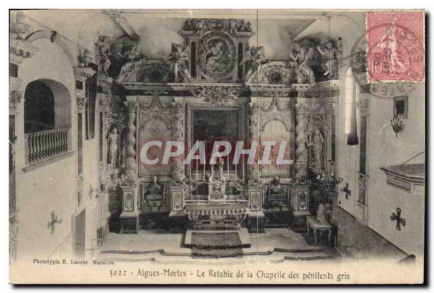 CPA Aigues Mortes Le Retable de la Chapelle des penitents gris 