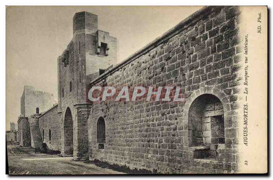 CPA Aigues Mortes Les Remparts vue interieure 