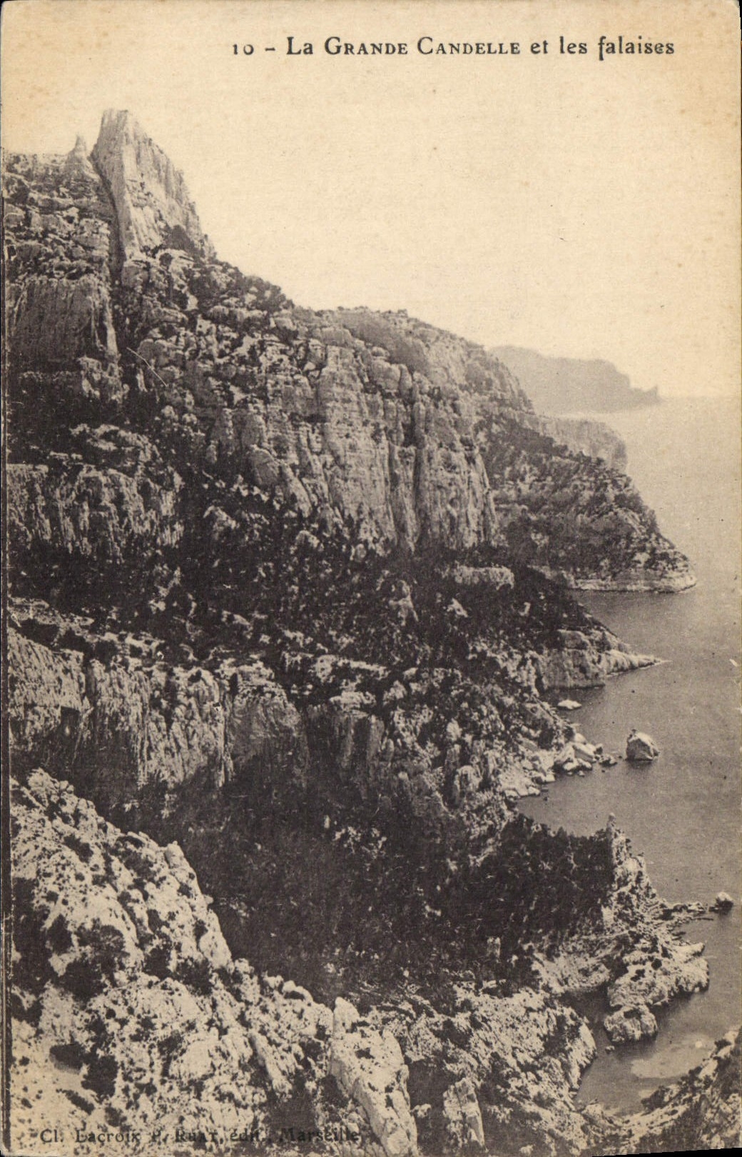 CPA La Grande Candelle et les Falaises 