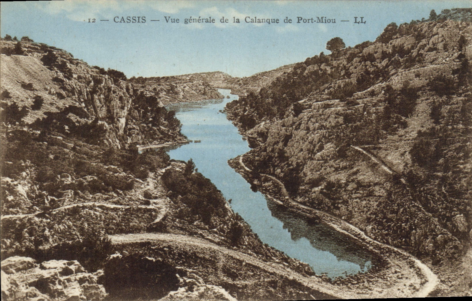 CPA Cassis vue generale de la Calanque de Port Miou