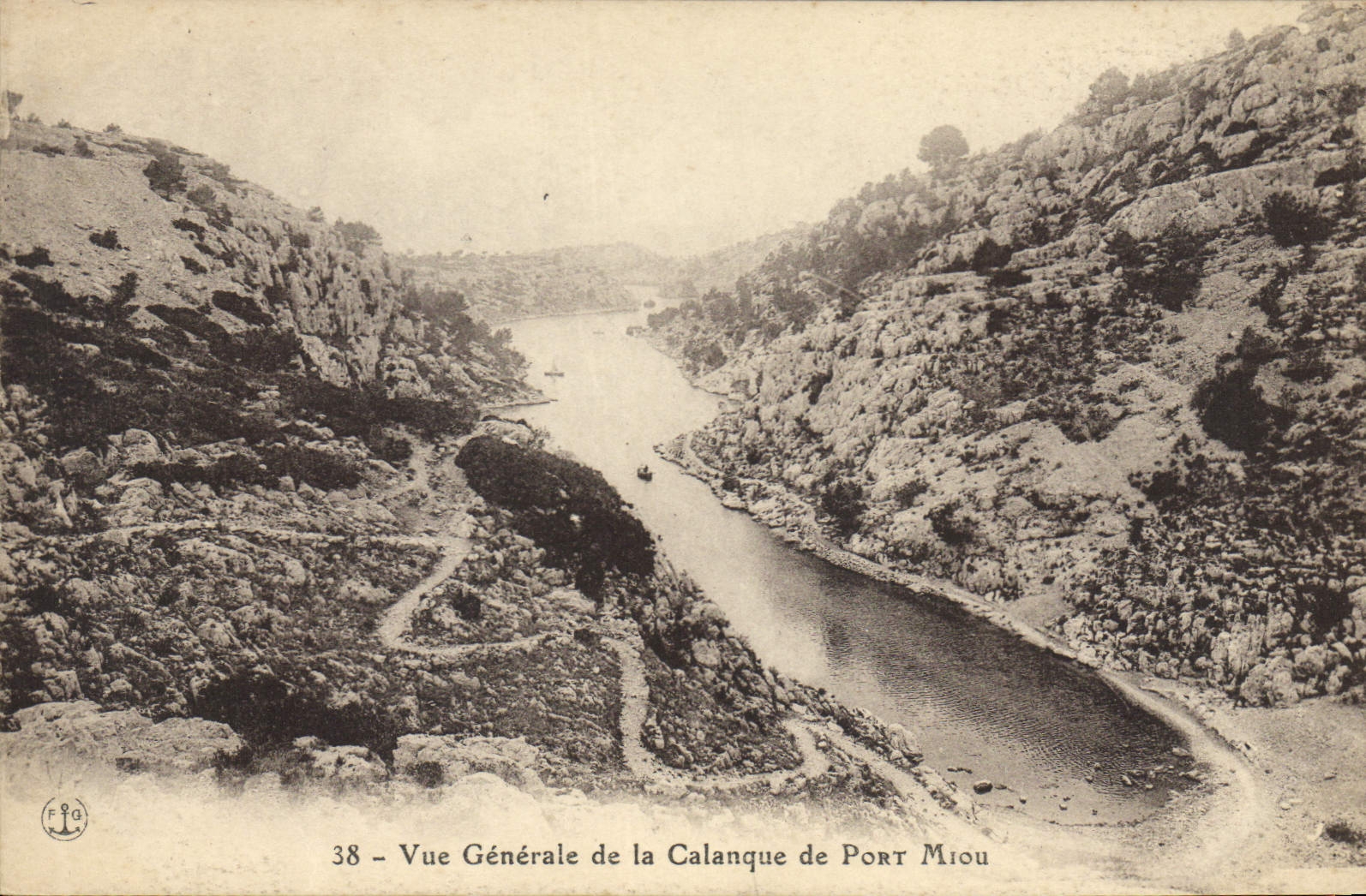CPA Vue generale de la Calanque de Port Miou