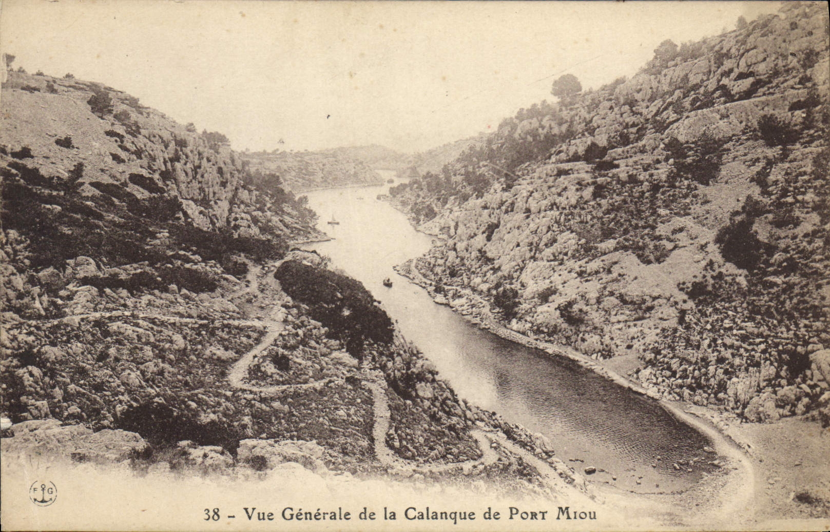 CPA Vue generale de la Calanque de Port Miou 