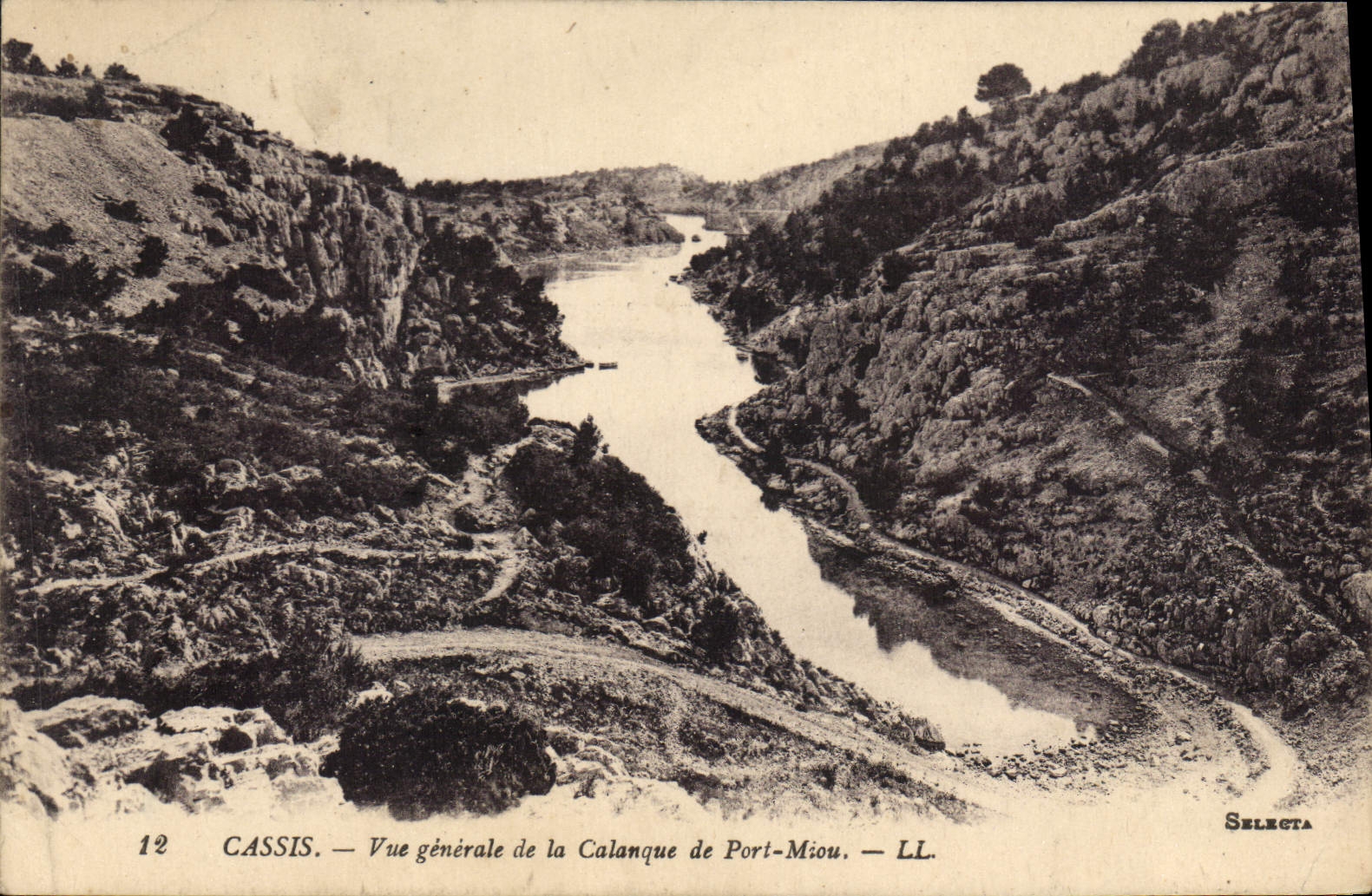CPA Cassis vue generale de la Calanque de Port Miou 