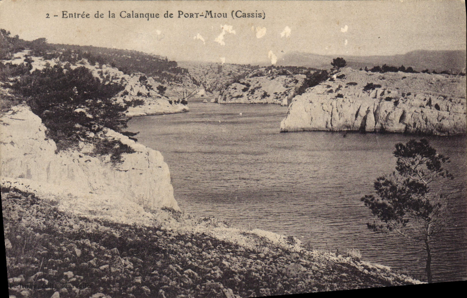 CPA Entree de la Calanque de Port Miou Cassis 