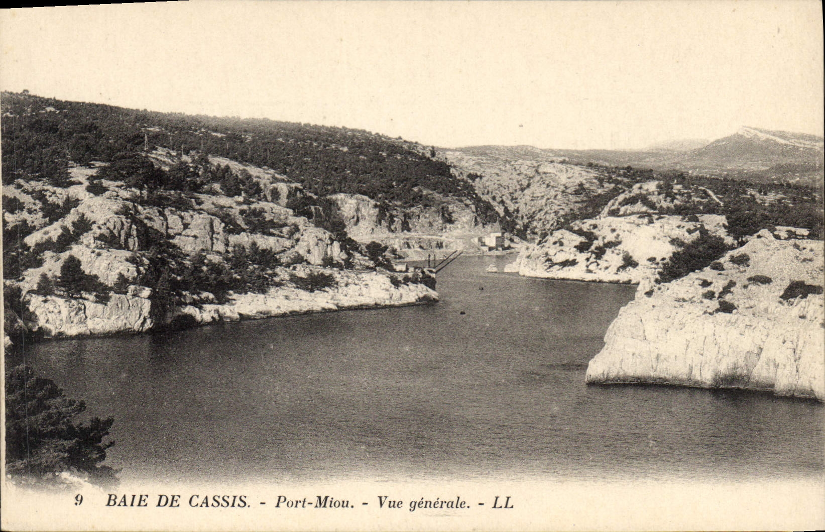 CPA Baie de Cassis Port Miou vue generale 