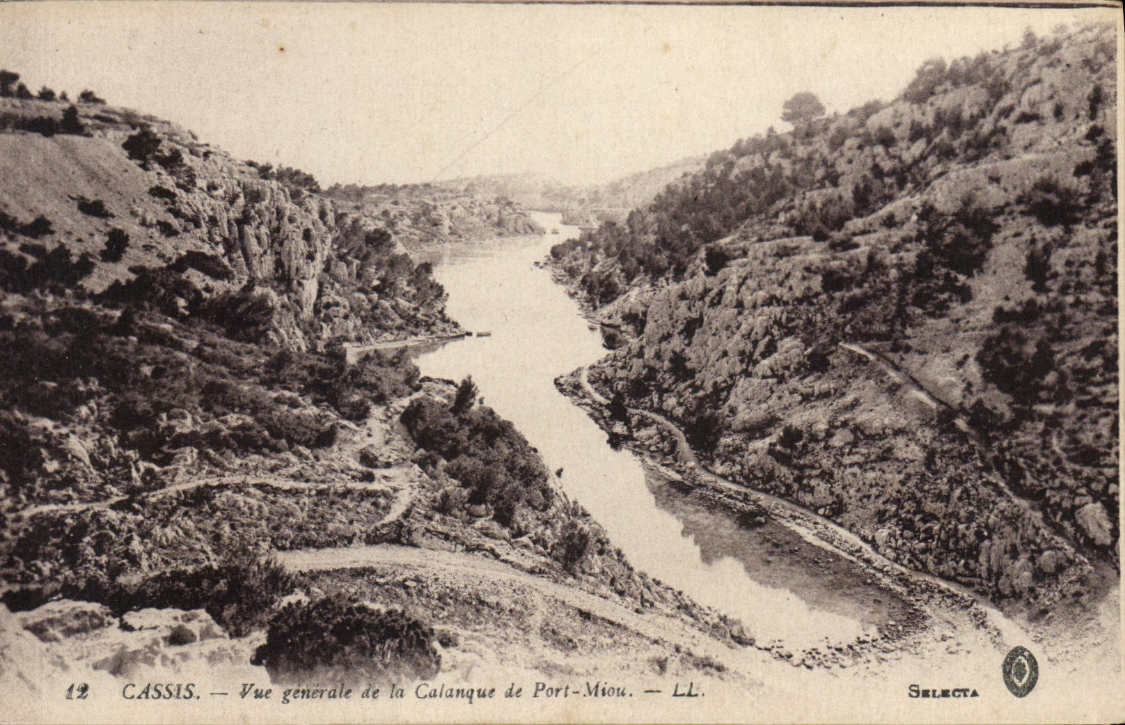 CPA Cassis vue generale de la Calanque de Port Miou 