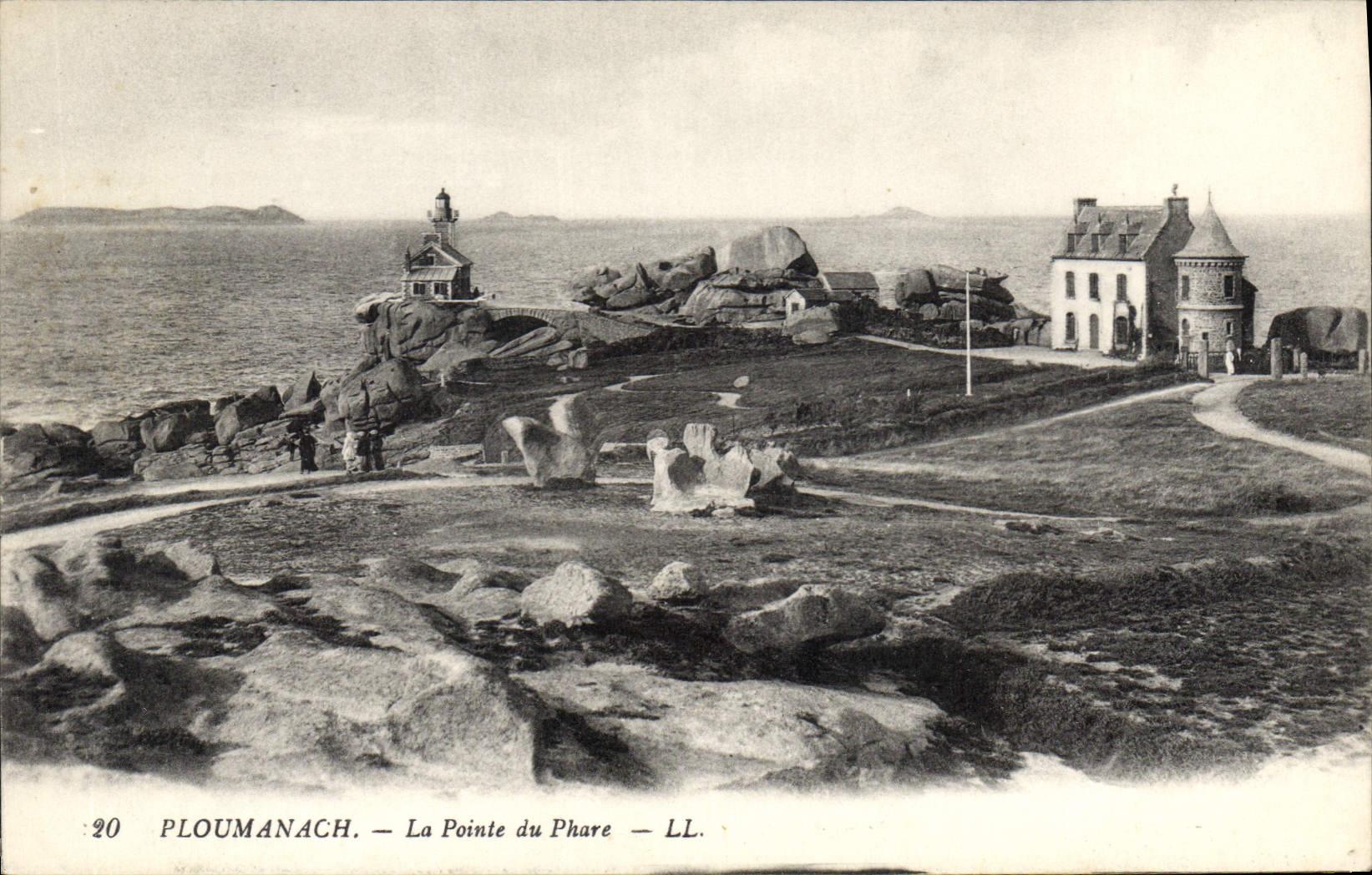 CPA Ploumanach la Pointe du Phare 