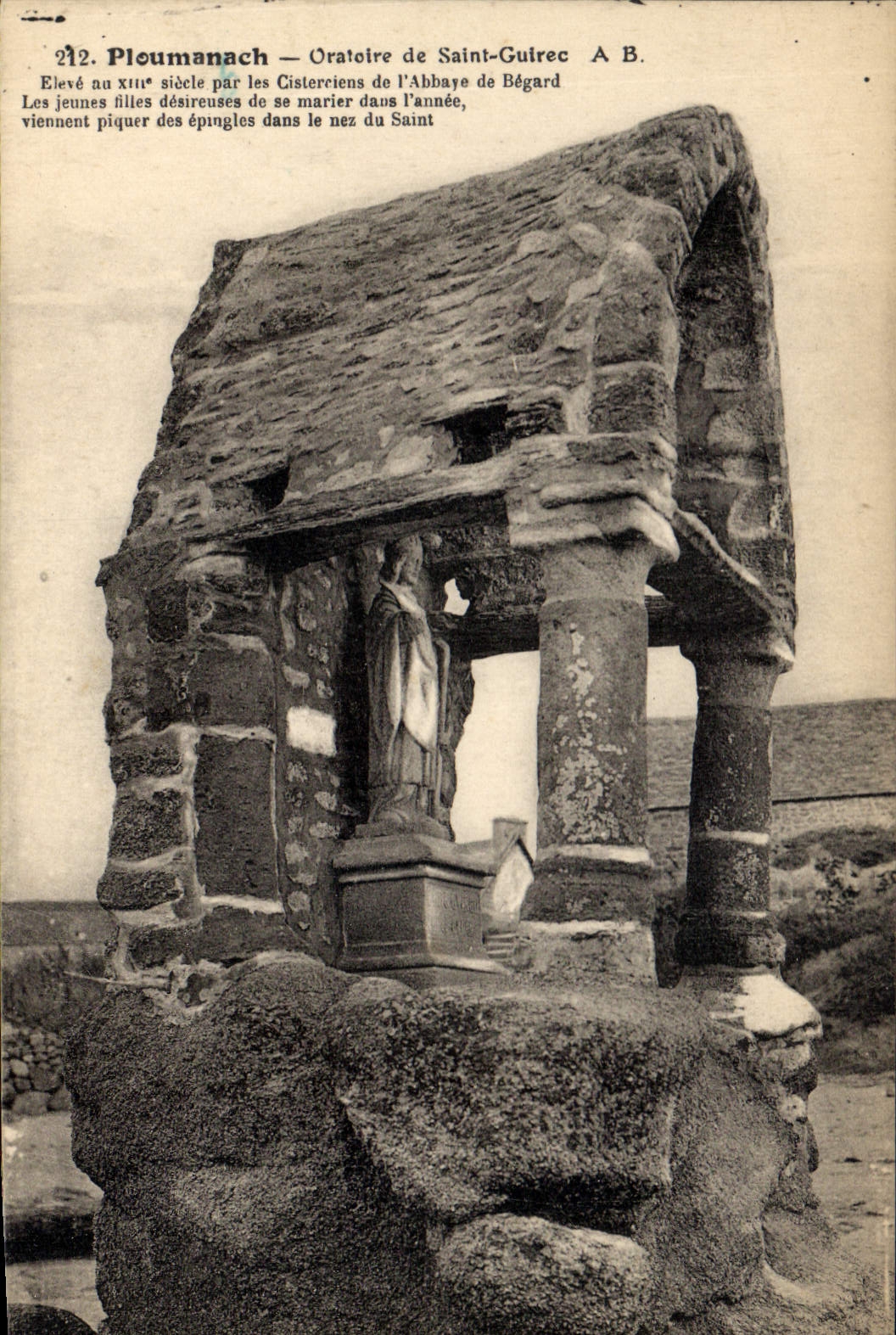 CPA Ploumanach Oratoire de Saint Guirec Eleve au XIII siecle par les Cisterciens de l'Abbaye de Bega