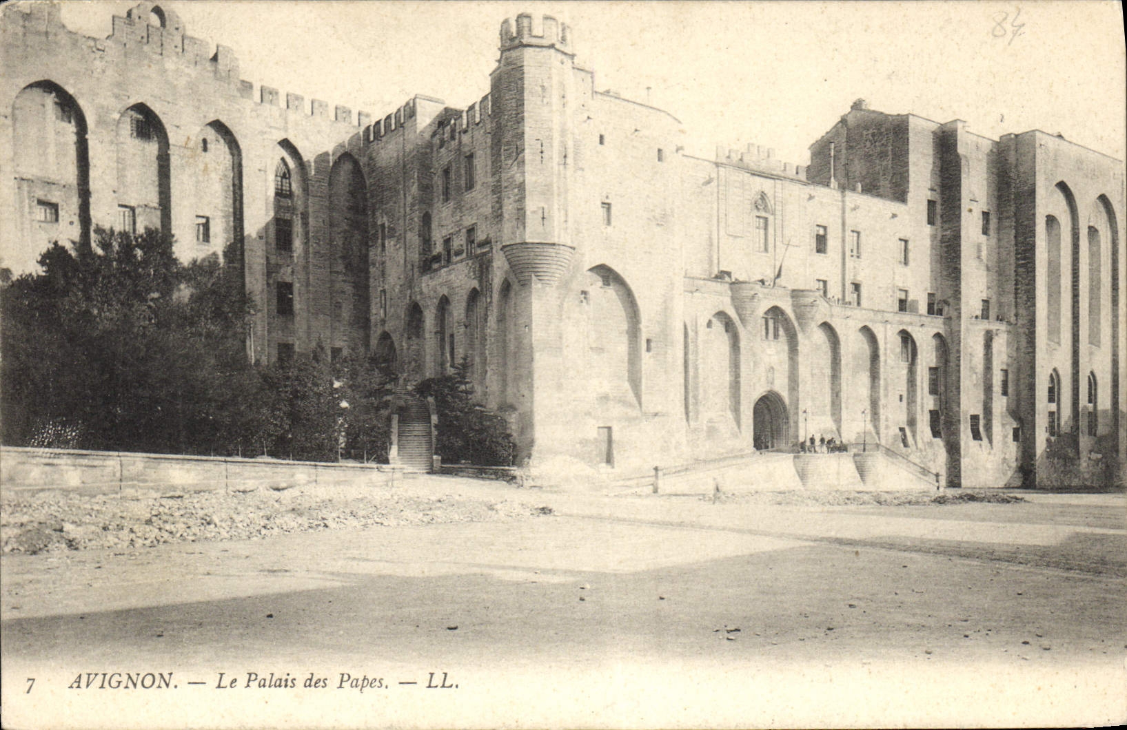 CPA Avignon Le Palais des Papes 