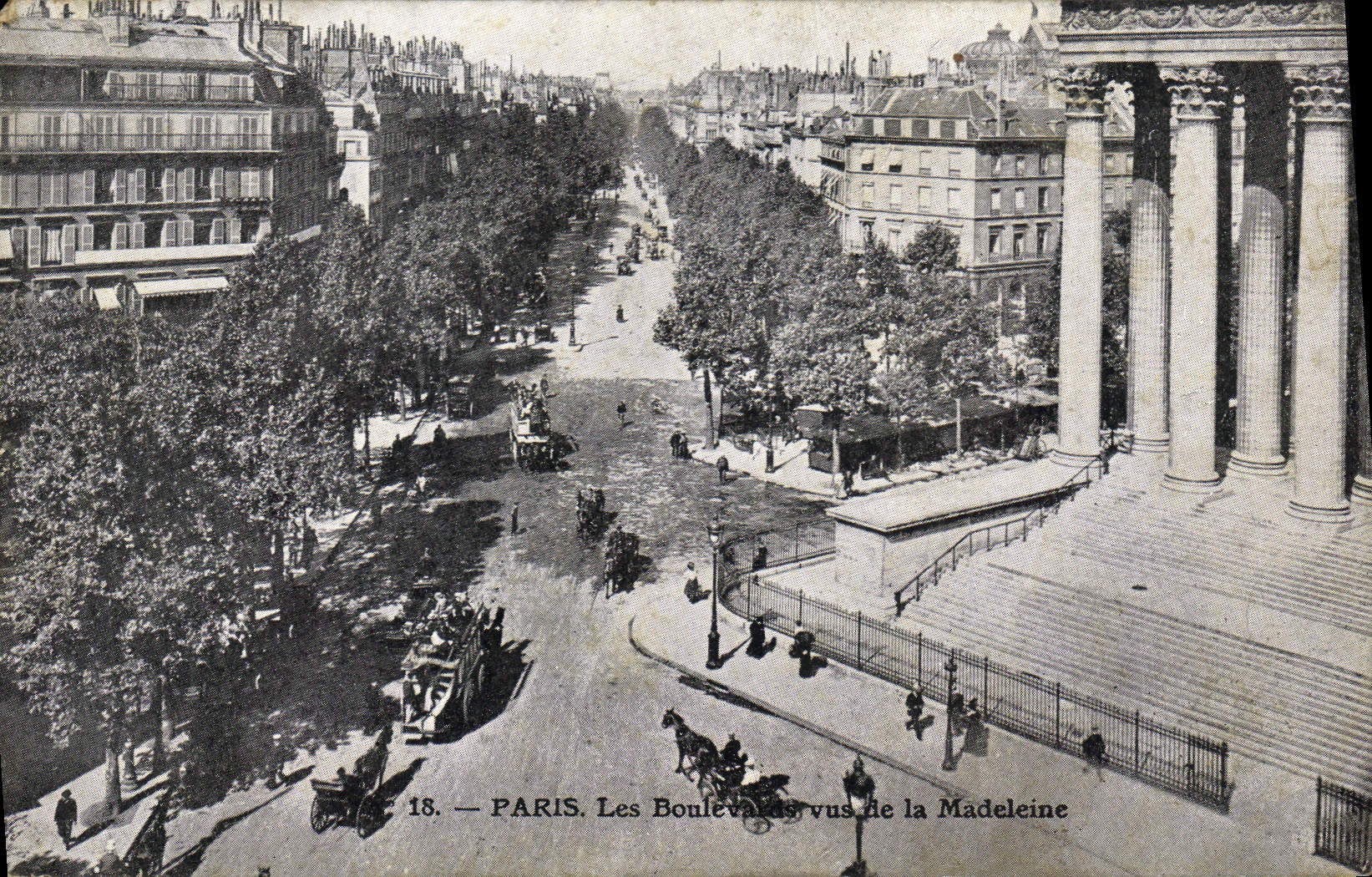 CPA Paris Les Boulevards vus de la Madeleine
