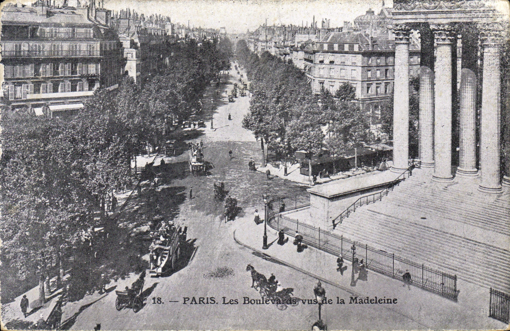 CPA Paris Les Boulevards vus de la Madeleine 
