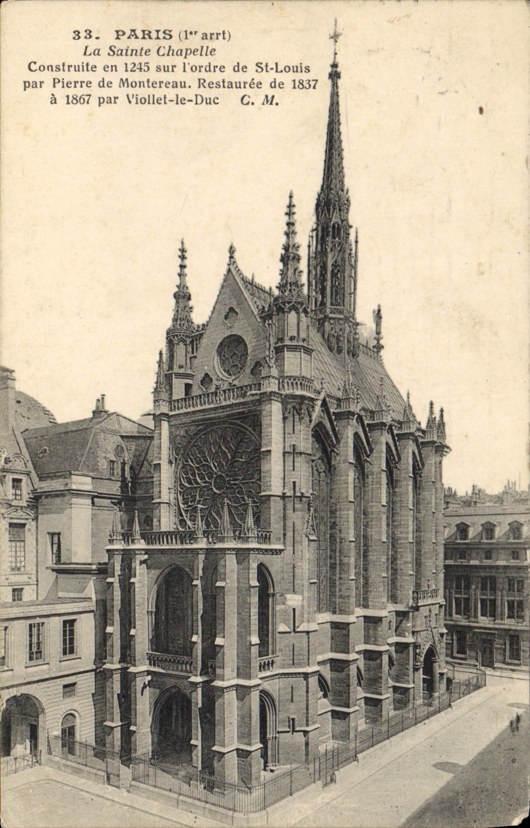 CPA Paris la Sainte Chapelle Construite en 1245 sur l'ordre de St Louis par Pierre de Montereau Rest