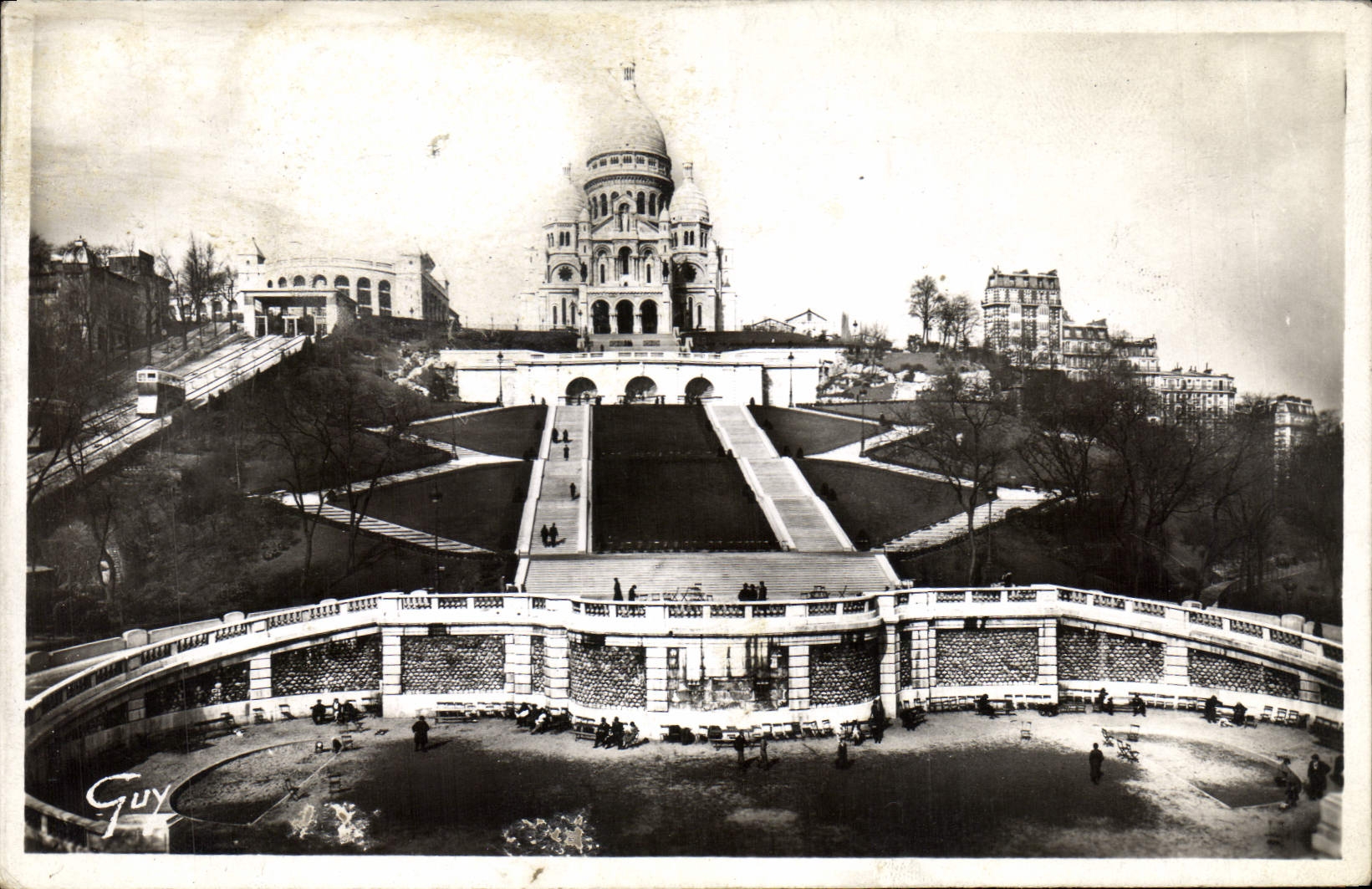 CPA Paris et ses Merveilles Sacre Coeur et Escalier Monumental