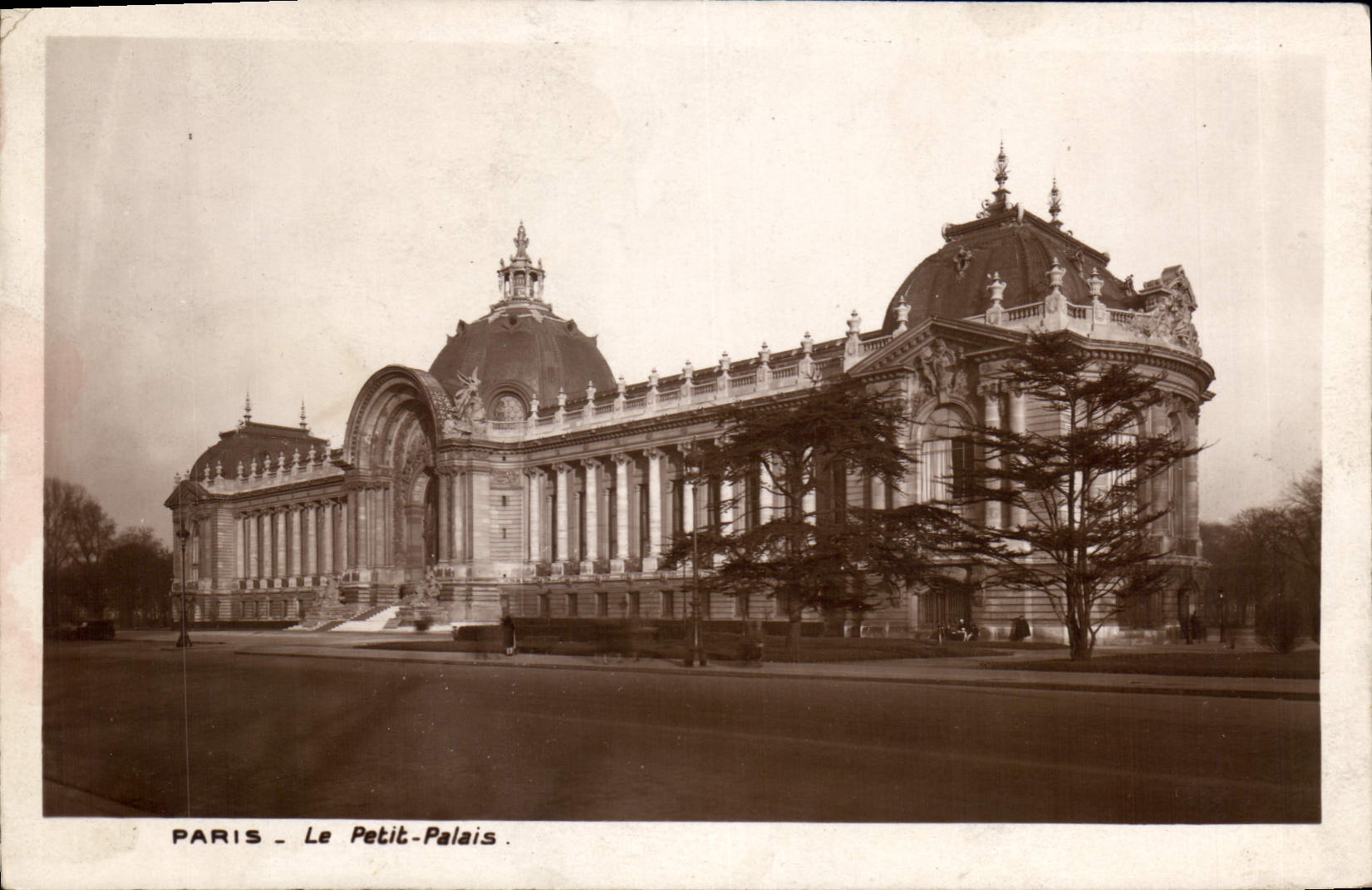 CPA Paris le Petit Palais 