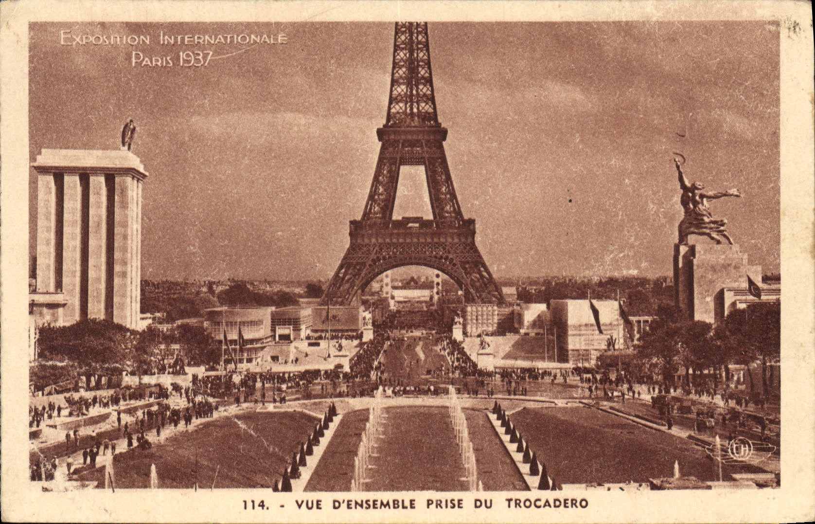 CPA Vue d'Ensemble prise du Trocadero Exposition internationale Paris 1937
