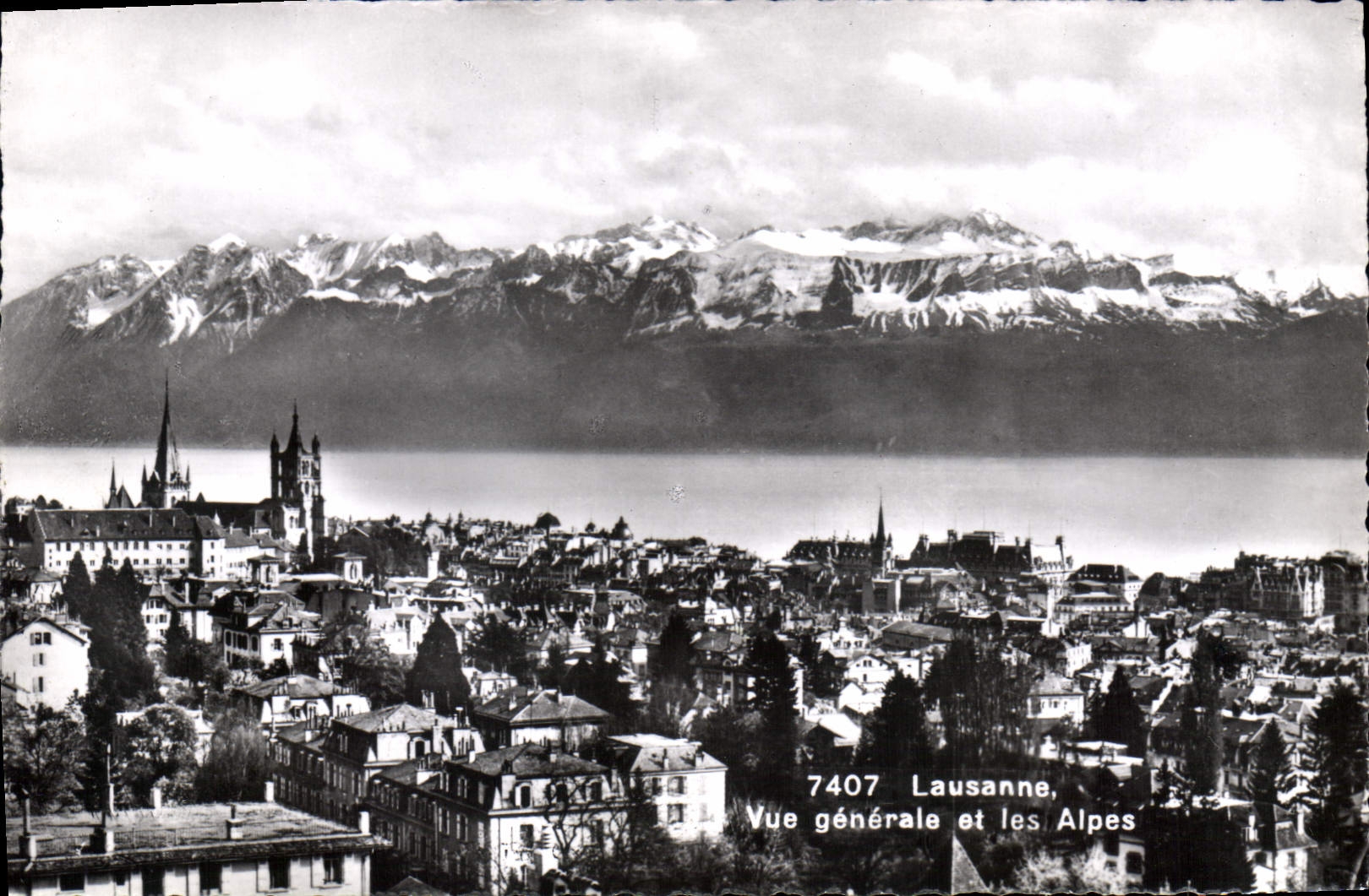 CPA Lausanne Vue generale et les Alpes 