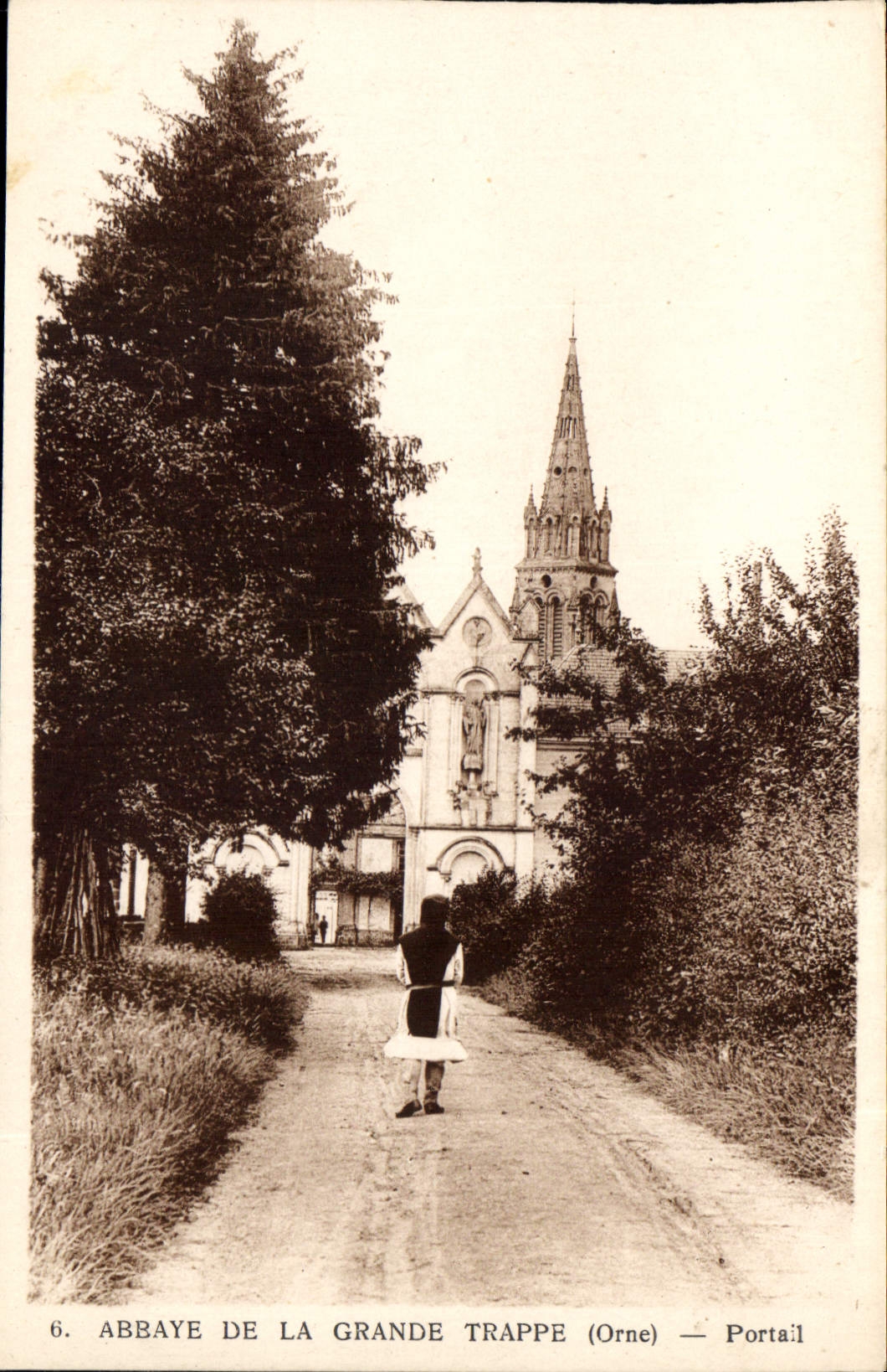 CPA Abbaye de la Grande Trappe Orne Portail 