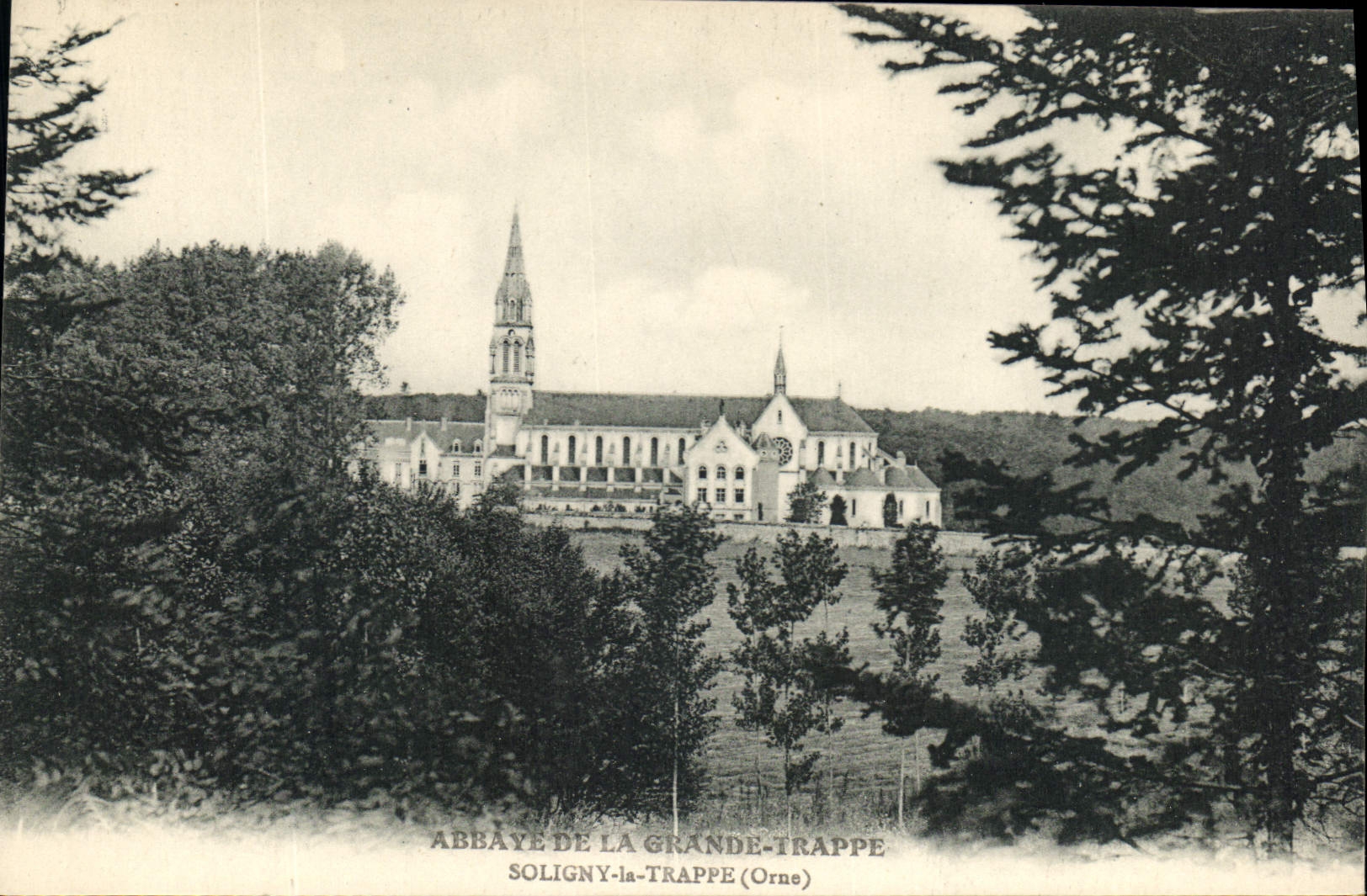CPA Abbaye de la Grande Trappe Soligny la Trappe Orne